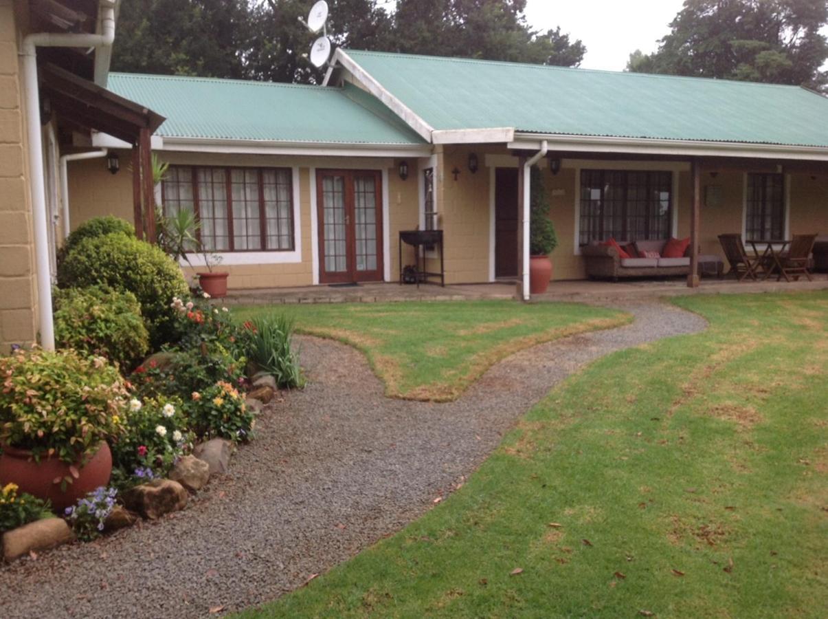 Cedar Garden Bed & Breakfast Underberg Exterior photo