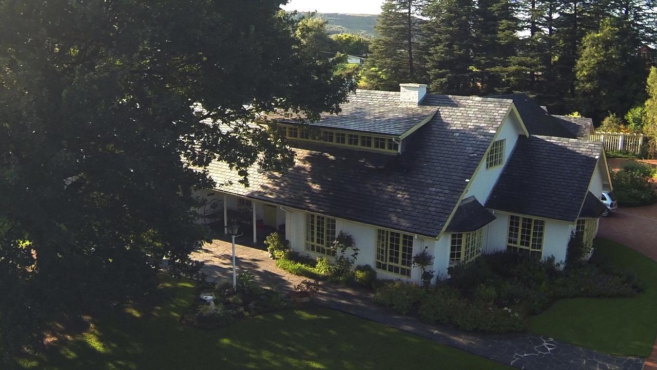 Cedar Garden Bed & Breakfast Underberg Exterior photo